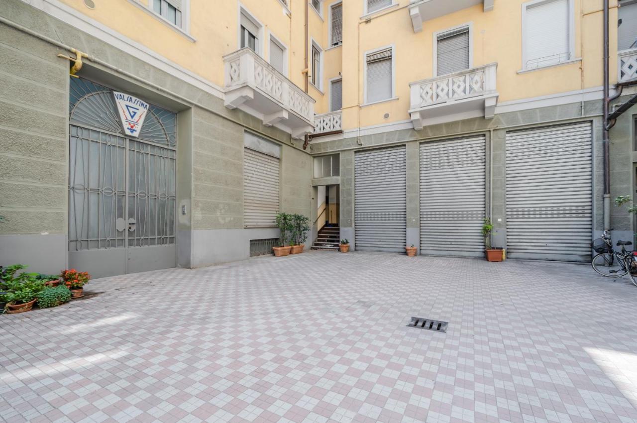 Lovely Apartment In Milano-Porta Romana W/ Balcony Εξωτερικό φωτογραφία